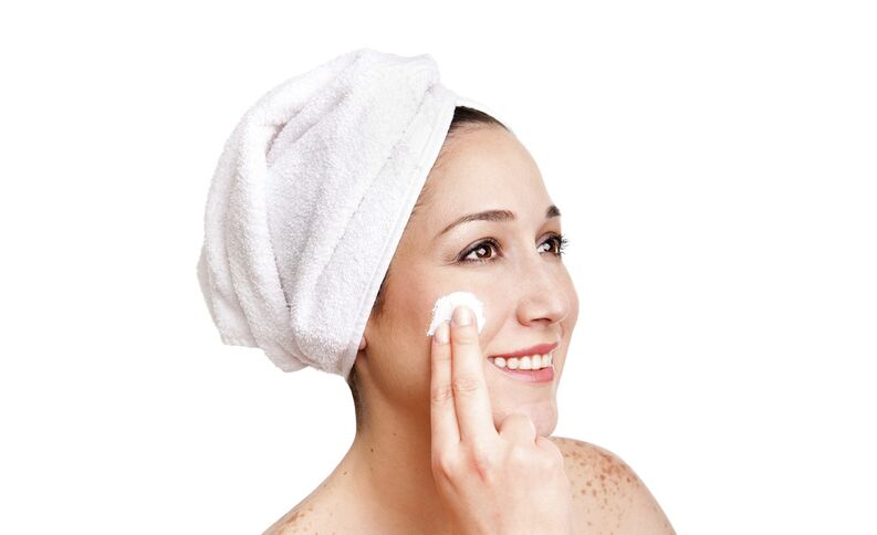 Trucos-para-eliminar-las-pecas-en-la-cara-3