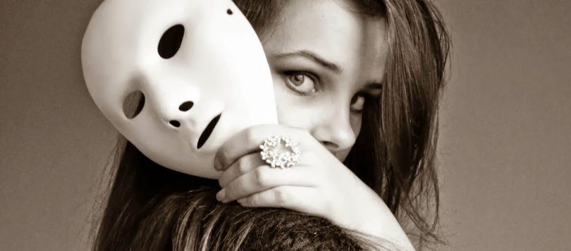 mascaras-e1475158342903-810x356