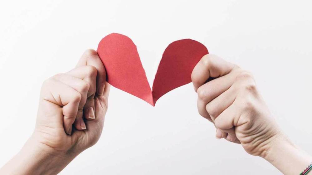 033016_brokenheart_THUMB_LARGE