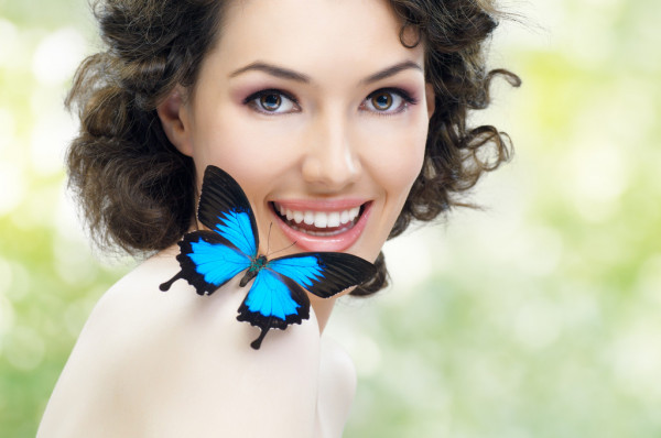 depositphotos_5223330-stock-photo-butterfly-woman